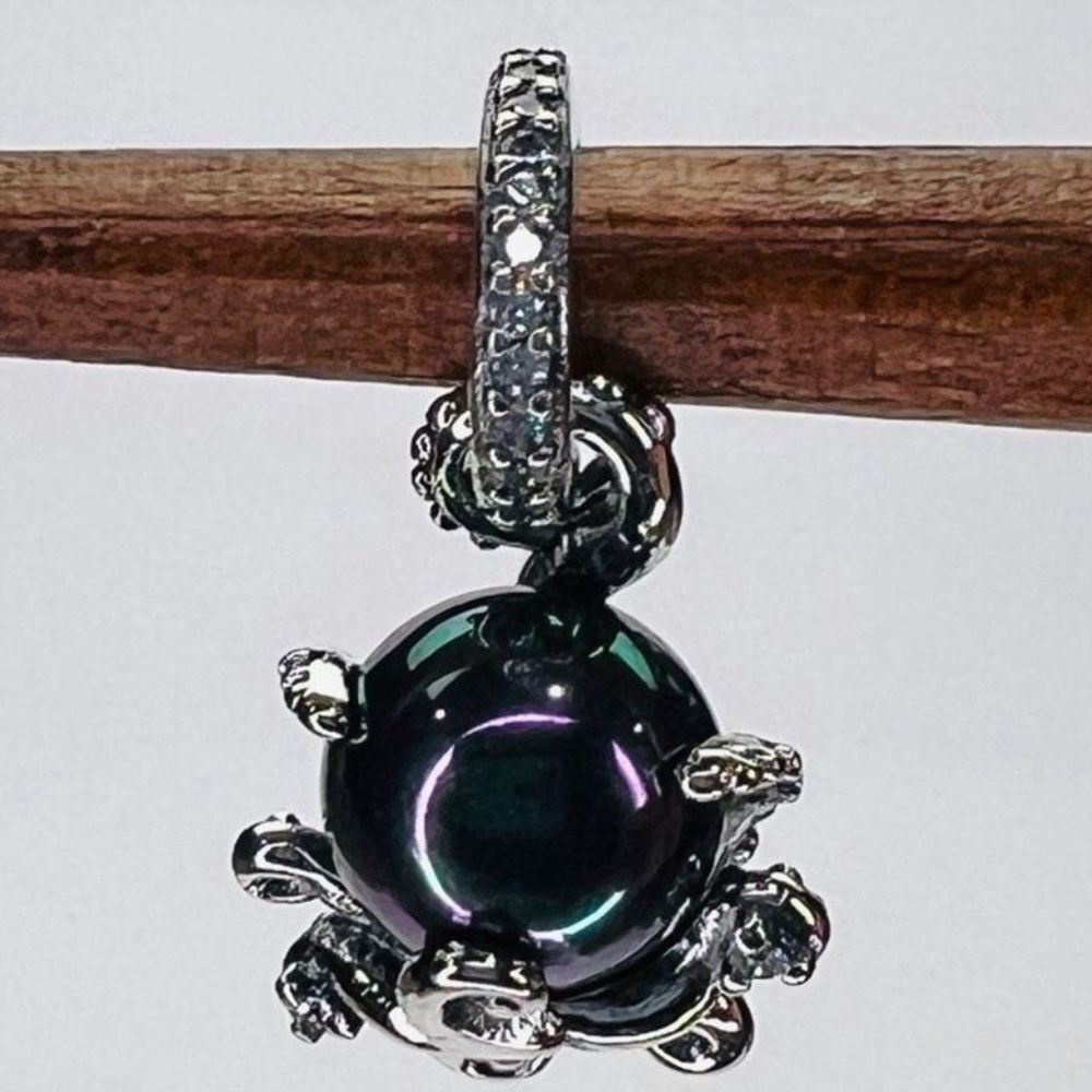 NWOT Disney Ursula The Little Mermaid Pandora FIT Dangle Charm 792684C01 - Picture 7 of 8